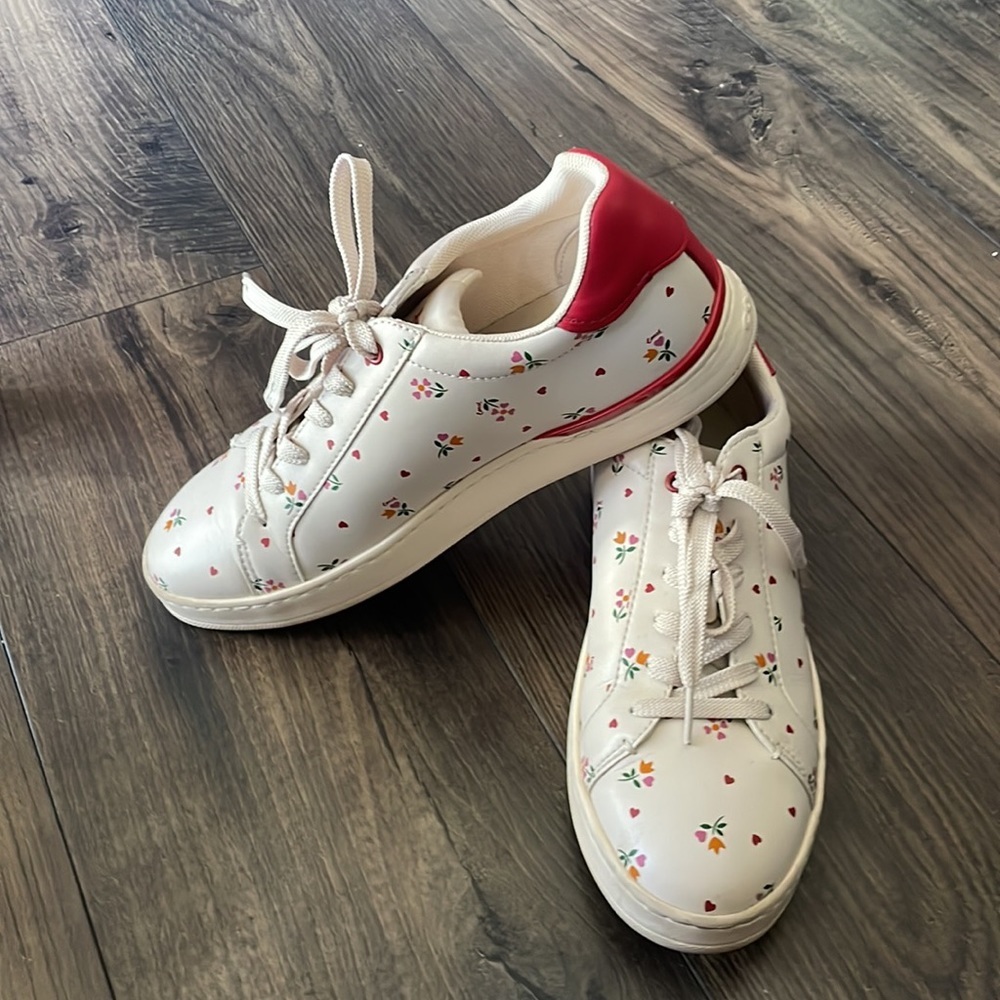 Coach Clip Low Top Sneaker Women 9.5 C7666 85185 1 used Condition Hearts 112024 - Picture 6 of 11